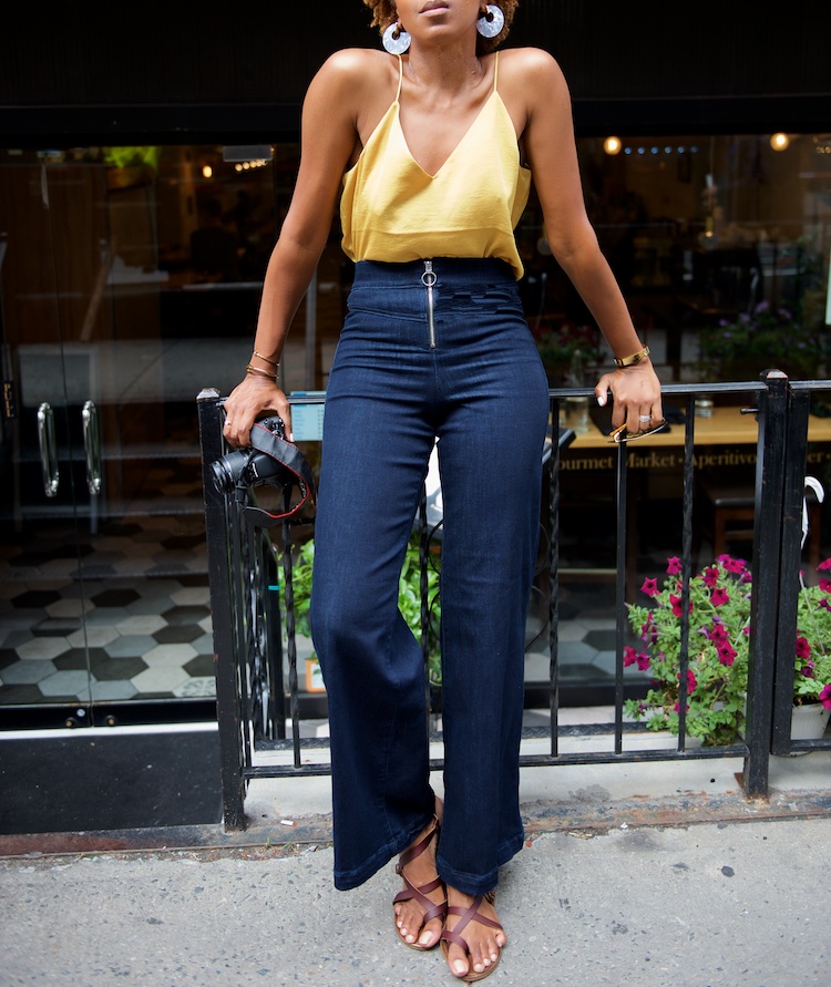 how to wear high waisted wide leg jeans