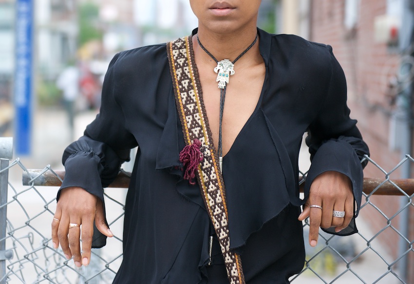 romantic blouse, african american fashion bloggers